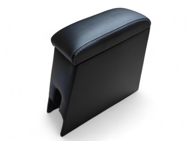 Підлокотник на Fiat Linea