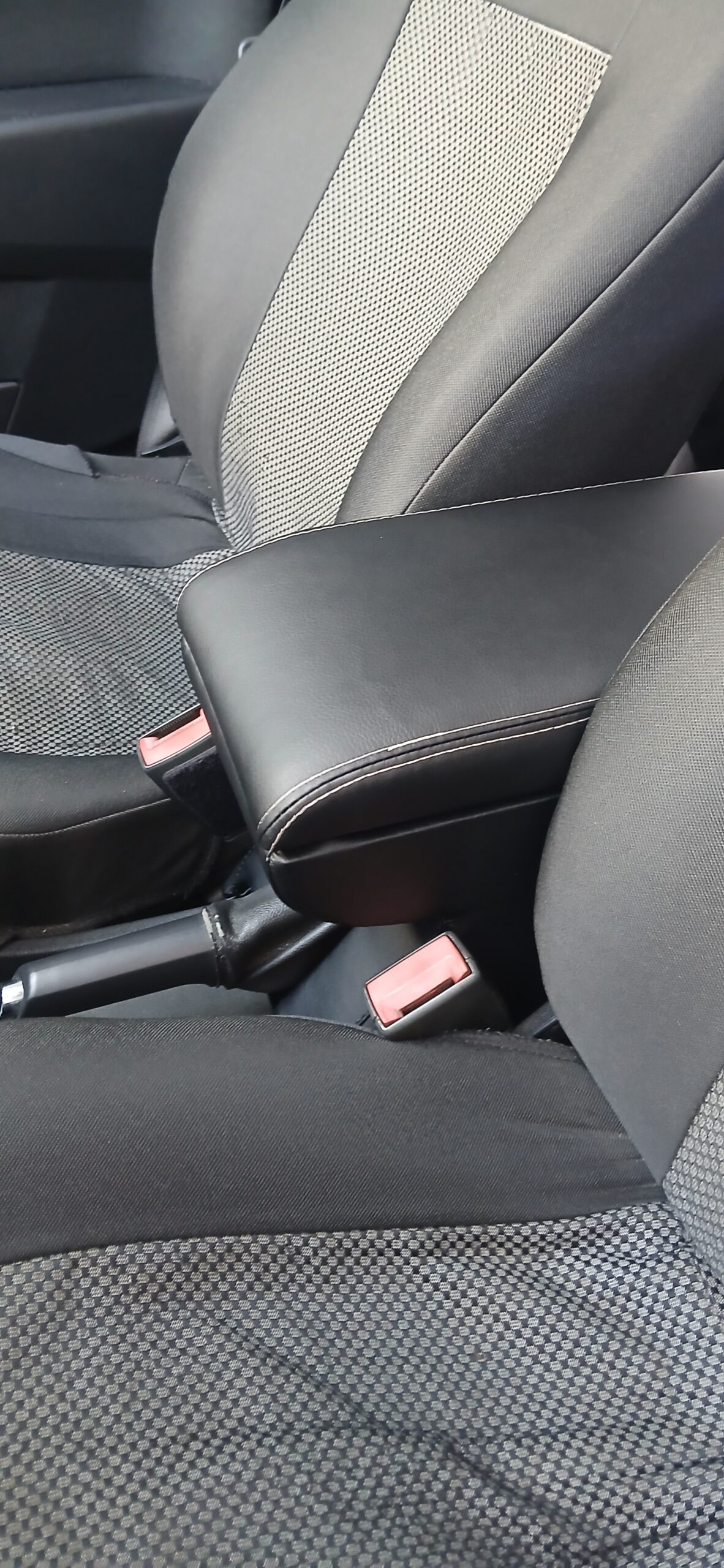 Підлокотник на Opel Astra H - Зображення 21