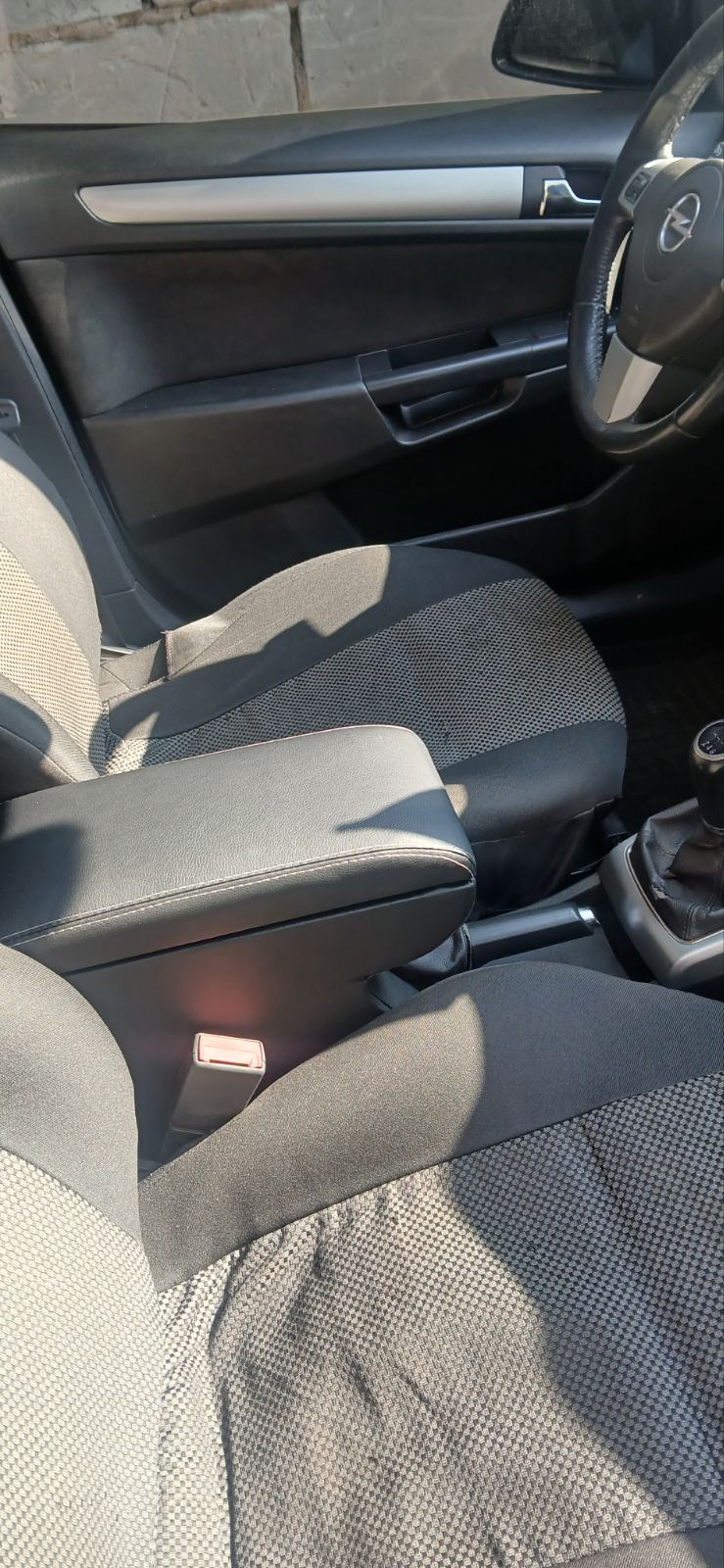 Підлокотник на Opel Astra H - Зображення 17