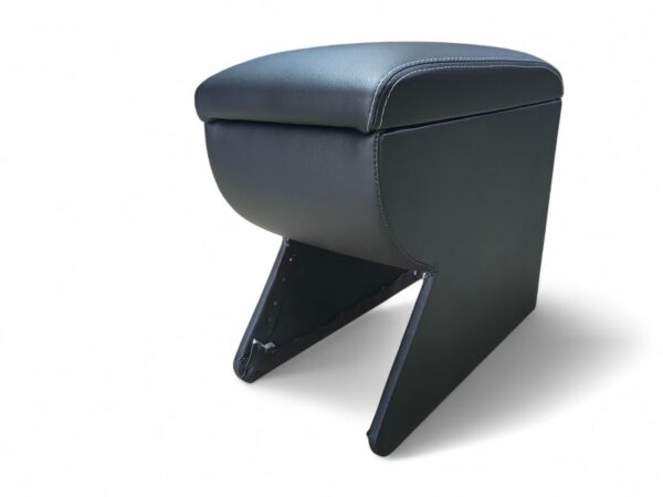 Підлокотник на Peugeot 308