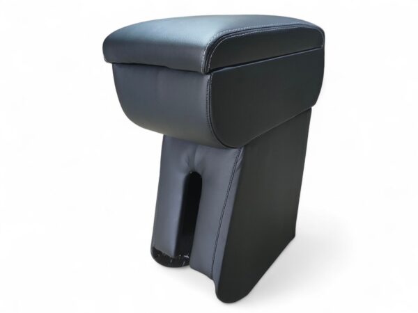 Підлокотник на Peugeot Partner 1