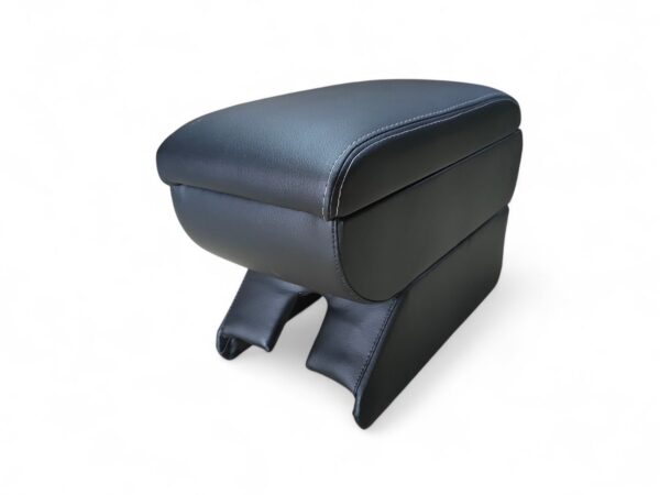 Підлокотник на Skoda Rapid