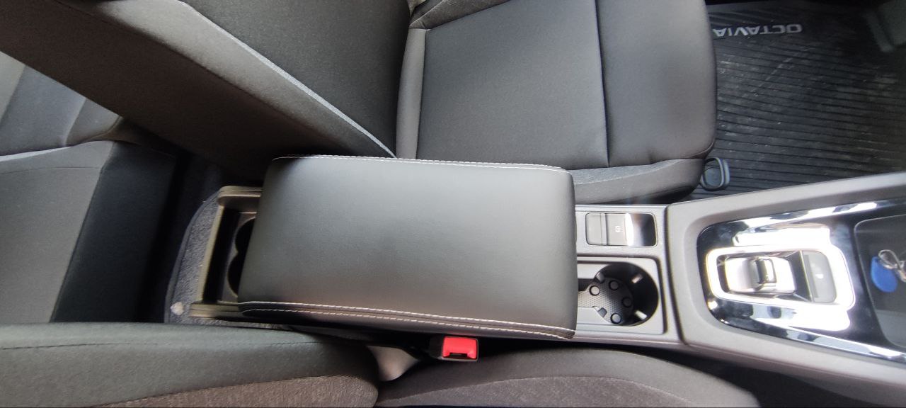Підлокотник на Skoda Octavia A8 - Зображення 33