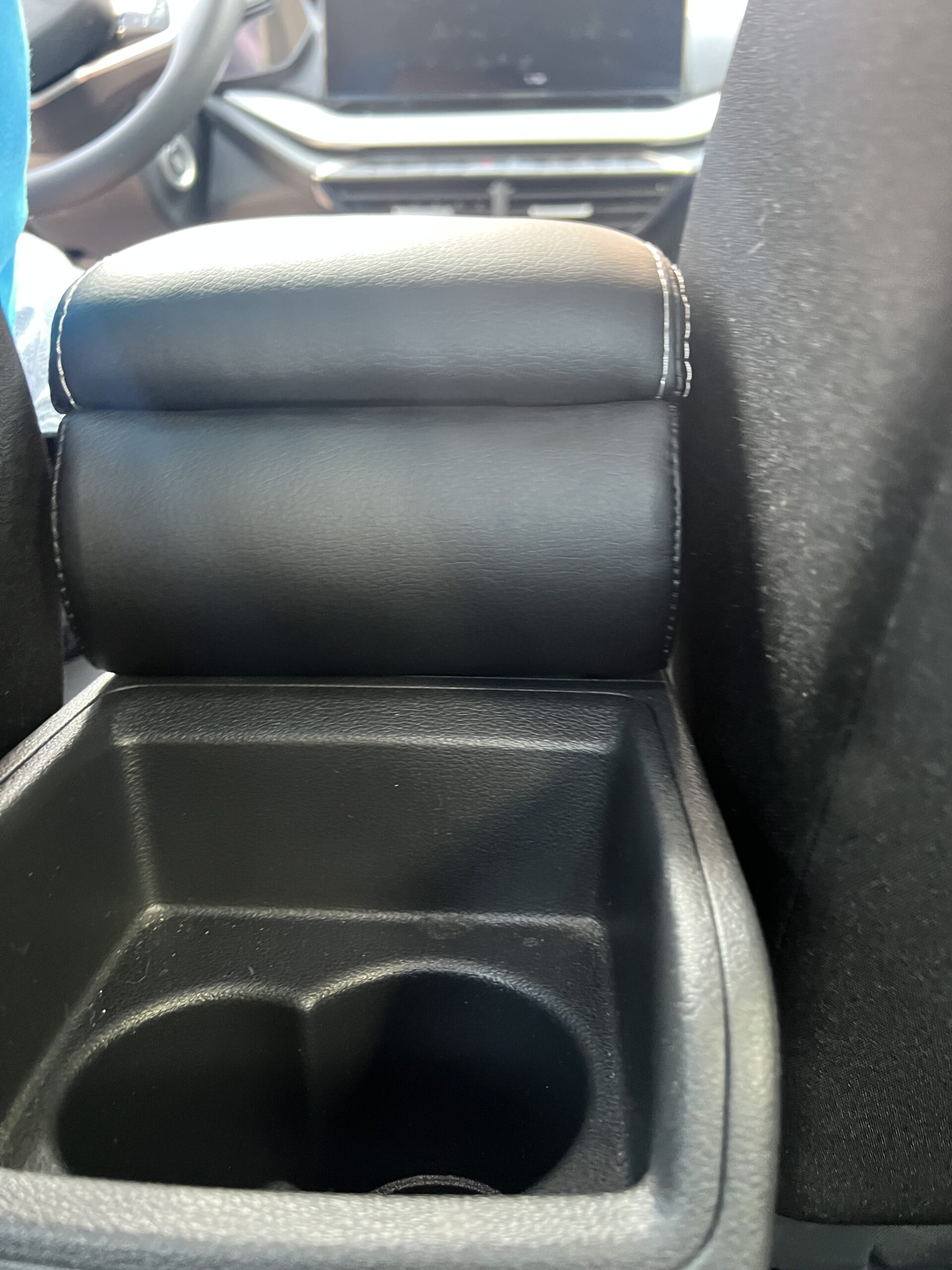 Підлокотник на Skoda Octavia A8 - Зображення 27