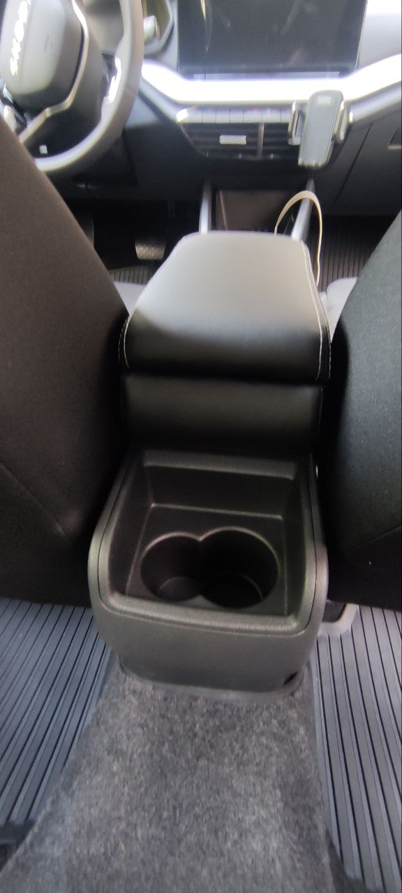 Підлокотник на Skoda Octavia A8 - Зображення 35