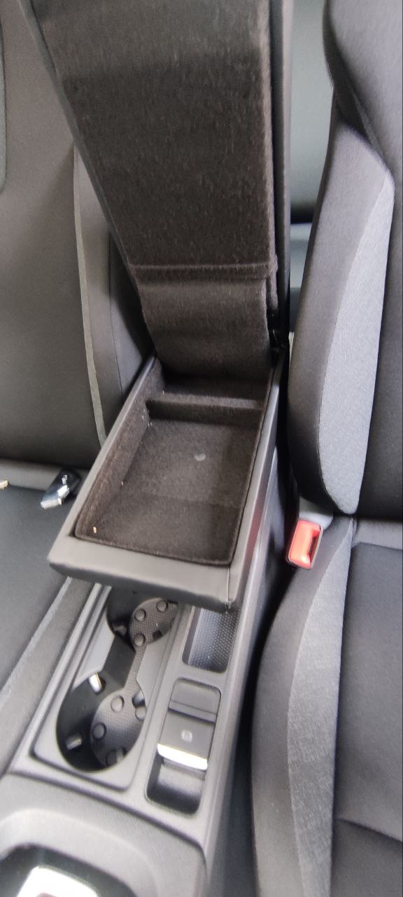 Підлокотник на Skoda Octavia A8 - Зображення 41