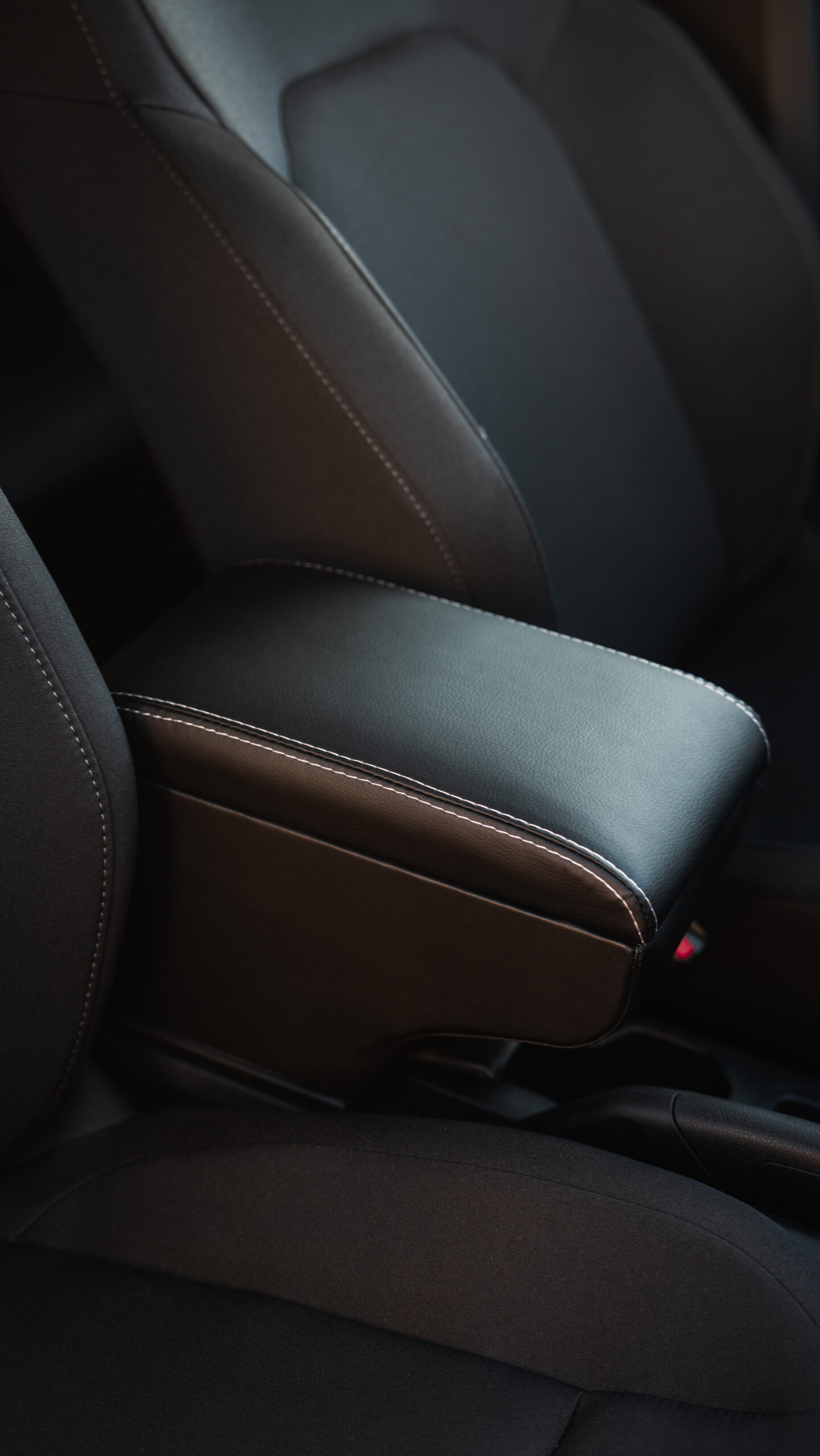 Підлокотник на Renault Duster 3 - Зображення 10