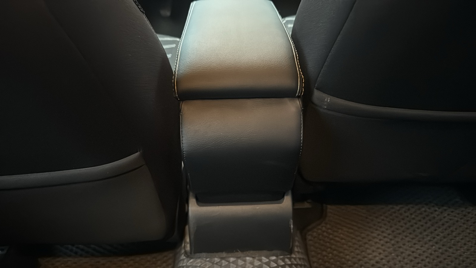 Підлокотник на Skoda Octavia A7 - Зображення 5